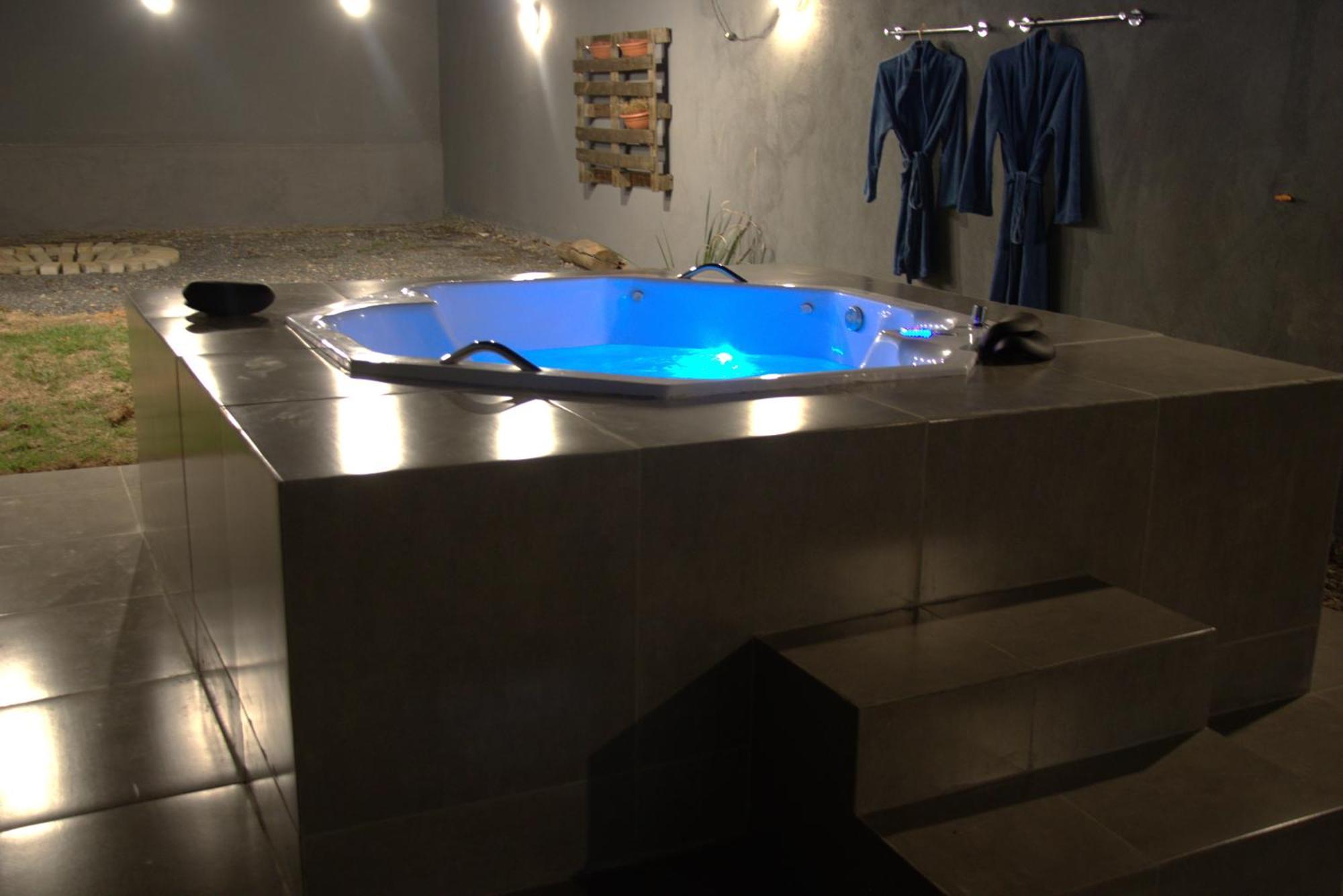 Casa Com Spa De Hidro Com Aquecedor A 700 Mts Do Centro Chapada dos Guimarães Buitenkant foto